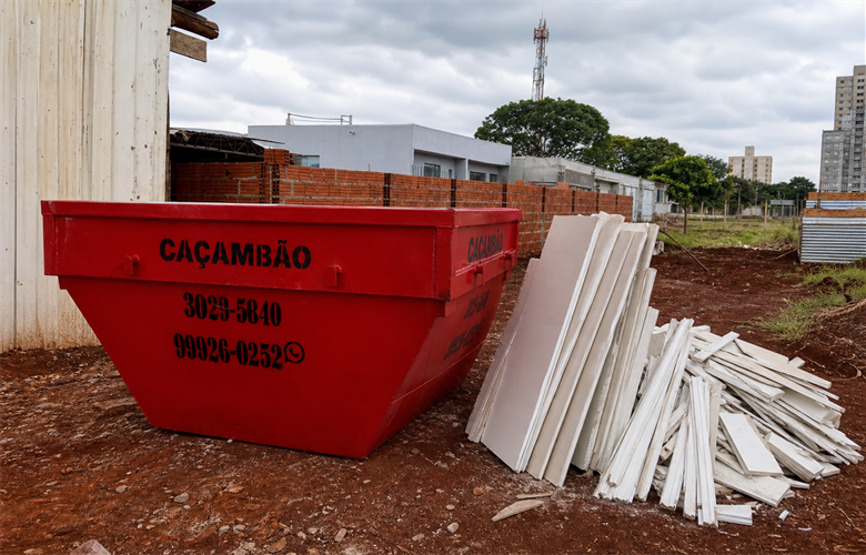 Caçamba para Gesso em Maringá: O Que Saber Antes de Descartar